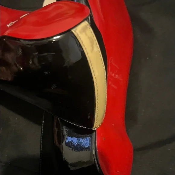 Christian Louboutin SALVAGE Madam Mouse size 38 Black Patent Leather Flats - Picture 16 of 17
